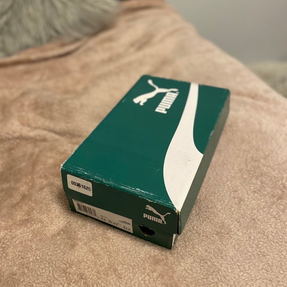 Pumas - Picture 2 of 8